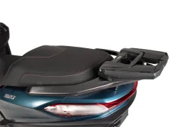 Support de topcase Easyrack noir à combiner avec le porte-bagages arrière d&#39;origine pour Piaggio MP3 400 / MP3 Sport 400 (2022-)