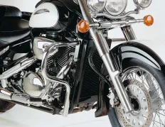 Barre de protection moteur - chrome pour Suzuki VL 800 Intruder