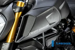 Cache tube à air côté gauche mat Diavel 1260